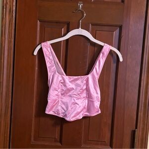 Colsie Brami Crop Top EUC